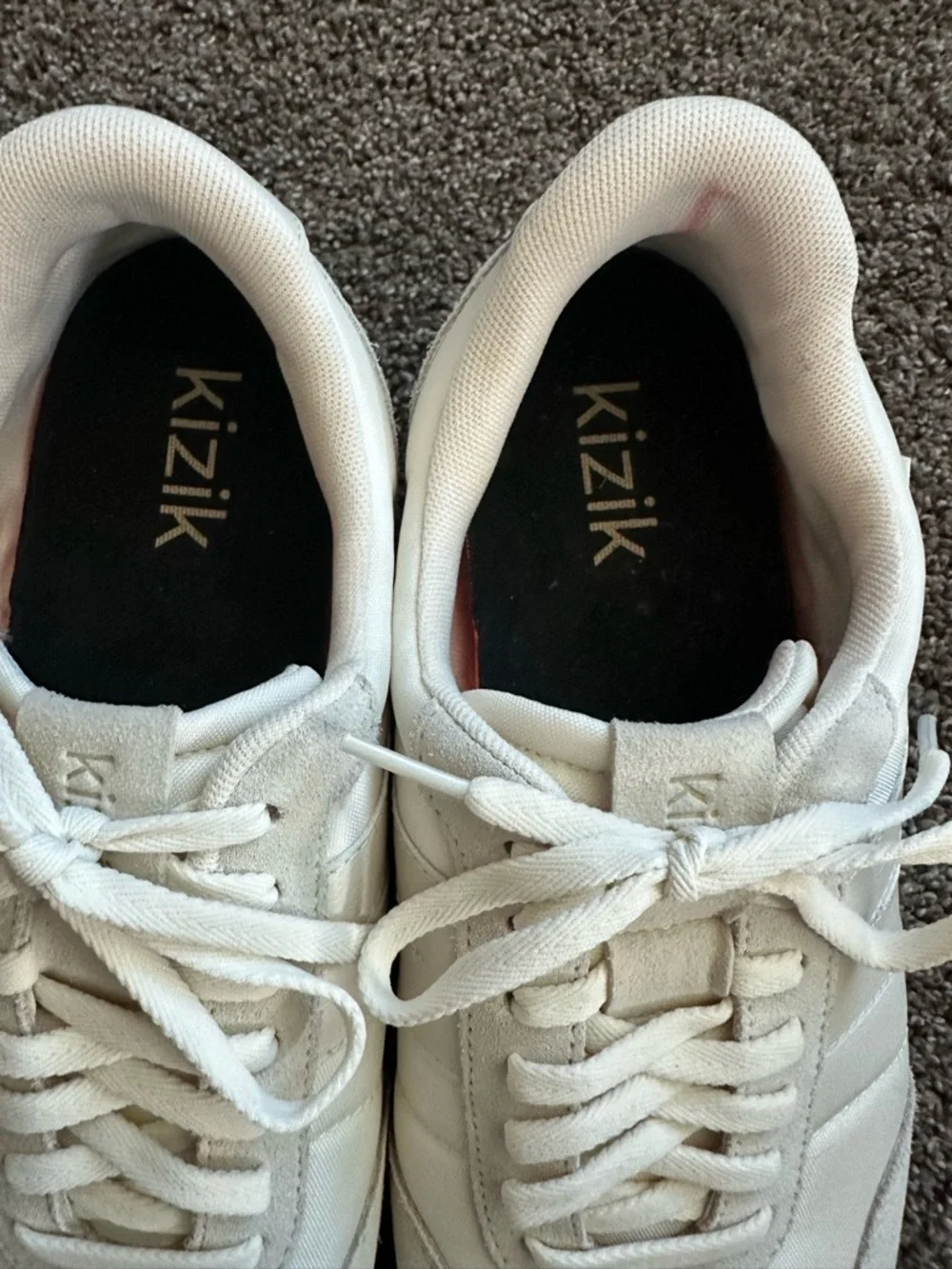 Kizik Monaco Hands-Free Sneakers White Suede Men’s 11 Women’s 12.5